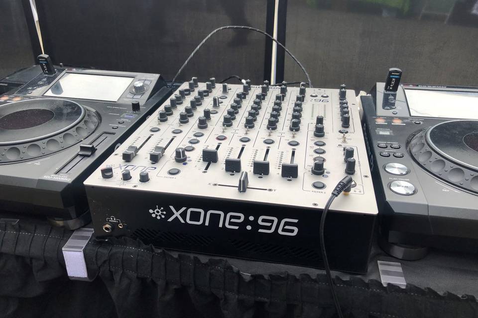 DJ FEST