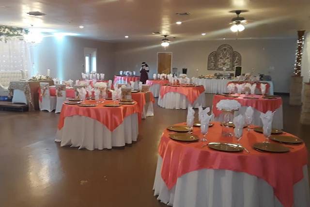 Round table setup