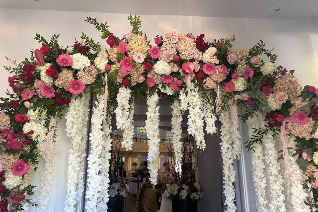 Deemer's Florist and Greenhouse