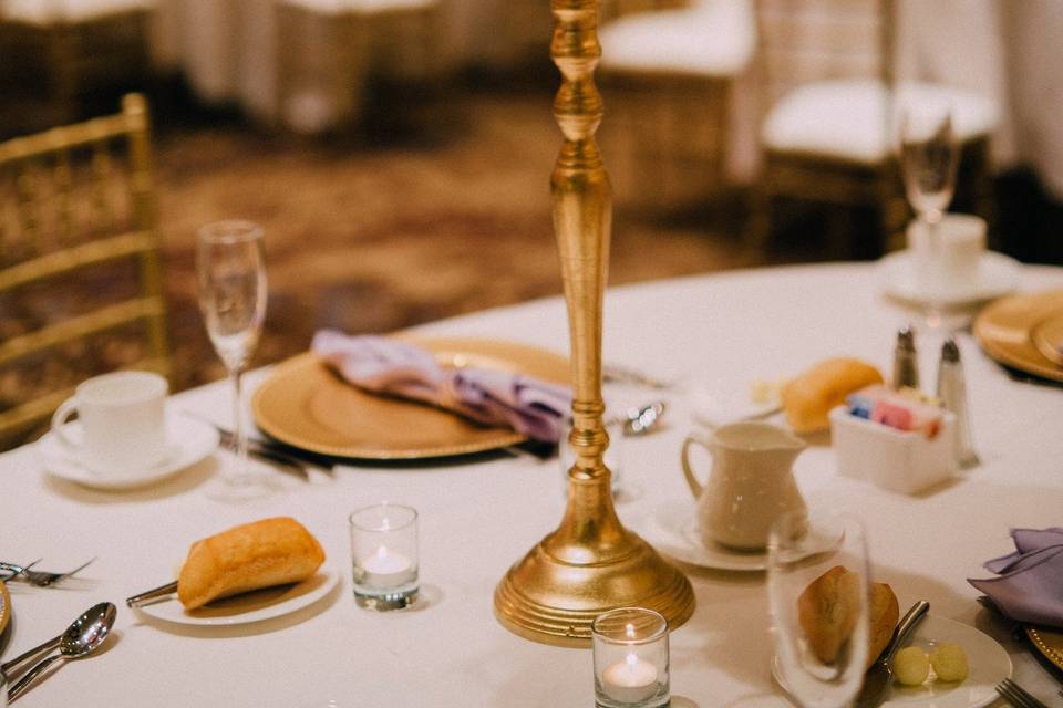 Floral table centerpiece