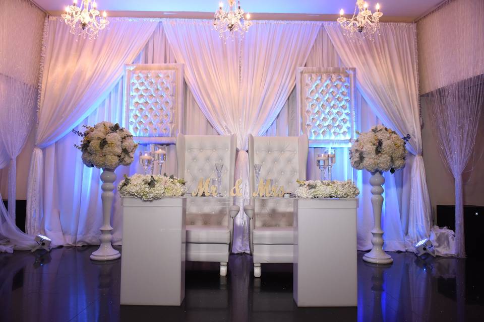Luxury Throne Staging