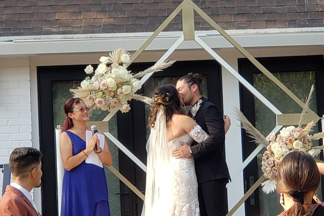 Find A Wedding Officiant Near You WeddingWire