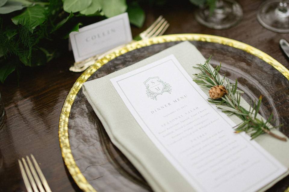 Green & White place setting