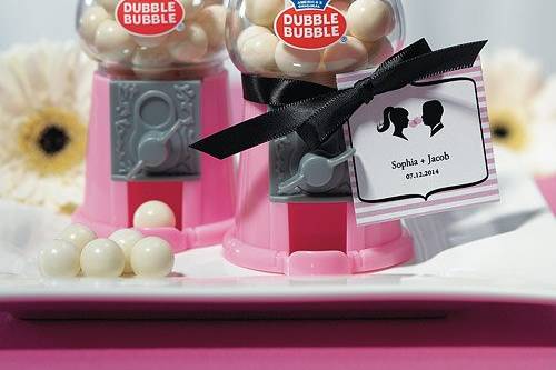 Available in 3 colors these gumball machine favors will be the talk of the party!  Made by Dubble Bubble, your guests will find these party favors delightful and fun.  And with our fast shipping and low price guarantee, you'll find them easy on your wallet!