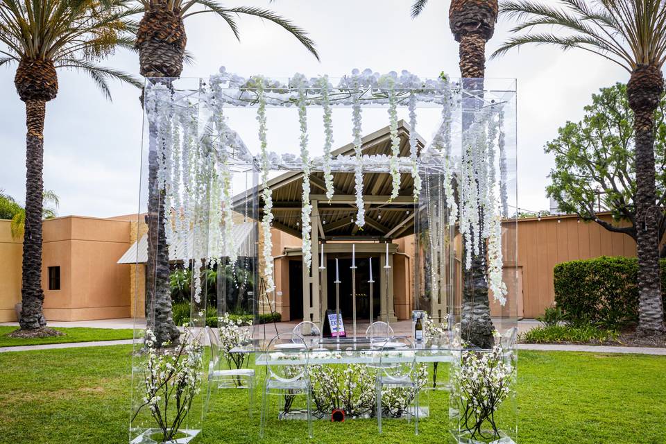 Acrylic chuppah rental