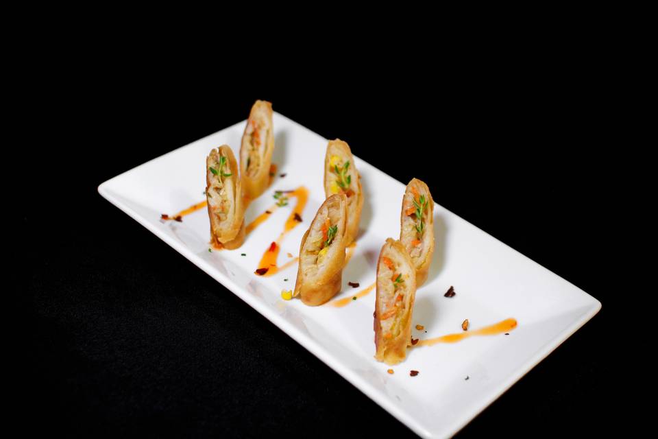 Vegetable Spring Roll with Sweet & Spicy Sauce!!