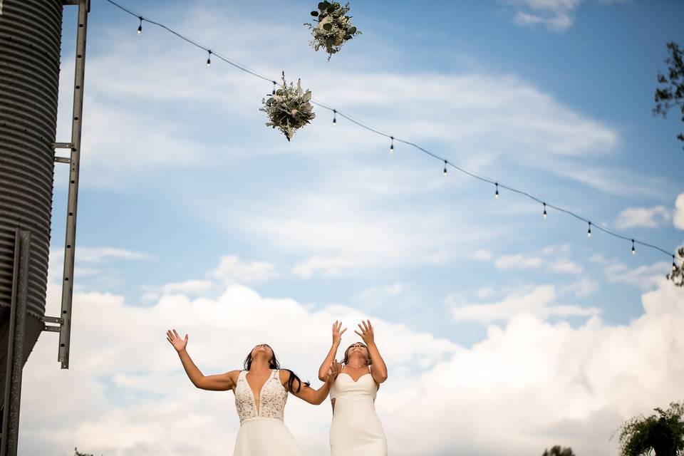 Flower toss