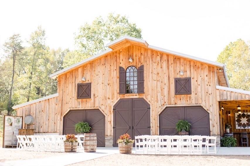 Front of Barn Ceremony