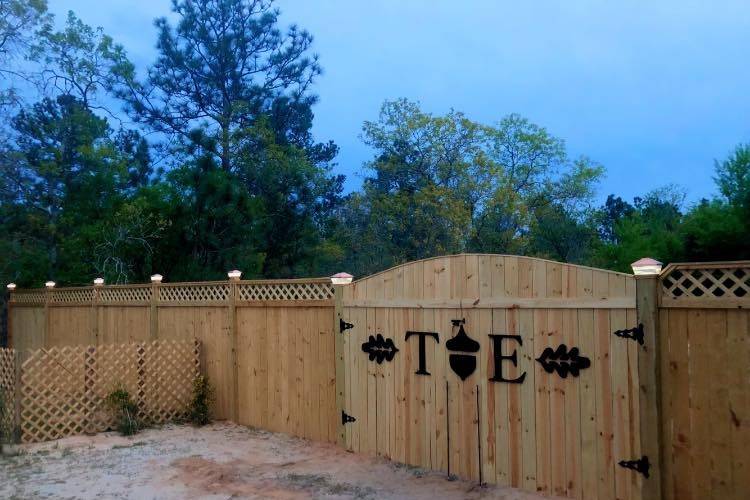 Privacy fence