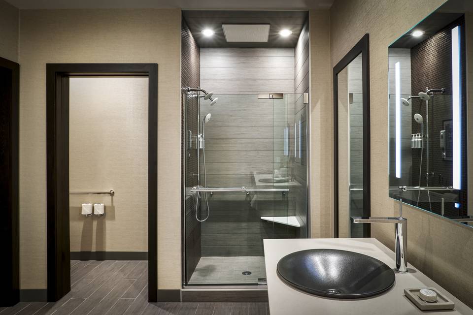 Guest Room Bathroom