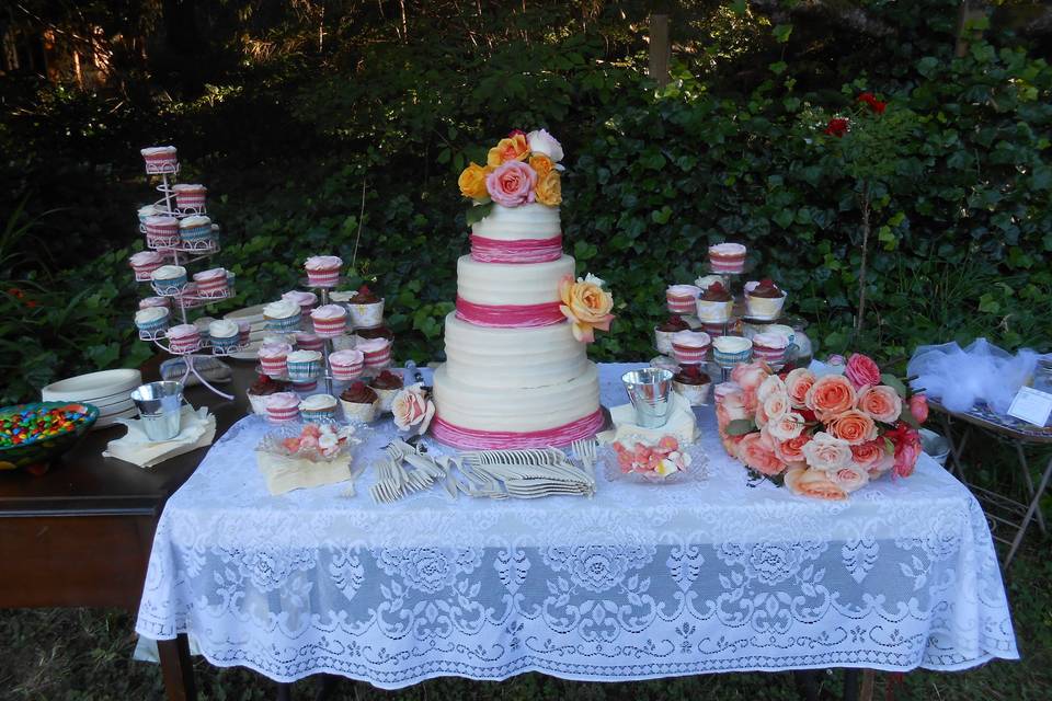 When you need more servings than your wedding cake provides, adding cupcakes in multiple flavors works perfectly.