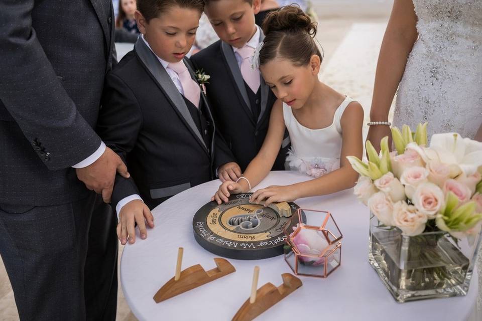 Family puzzle wedding