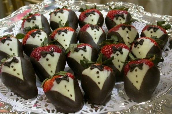 Tuxedo Strawberries