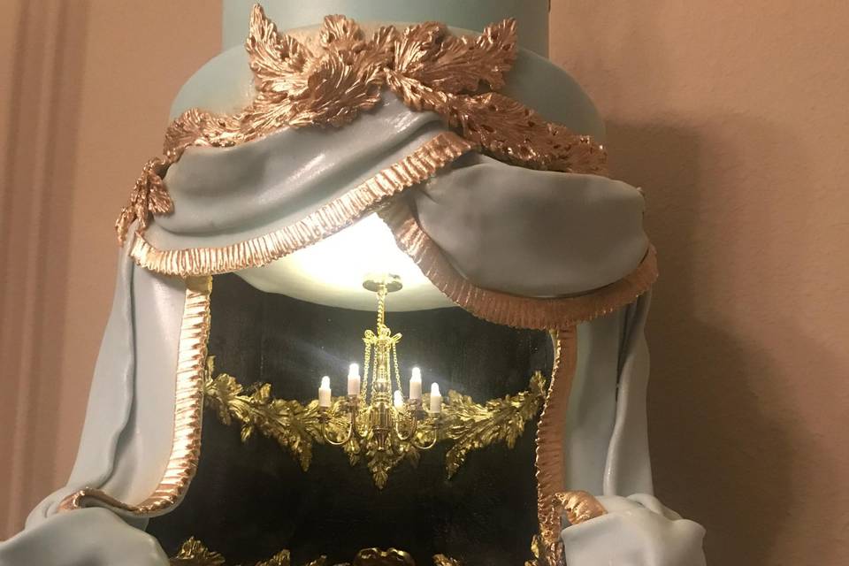 Classical stage wedding cake closeup