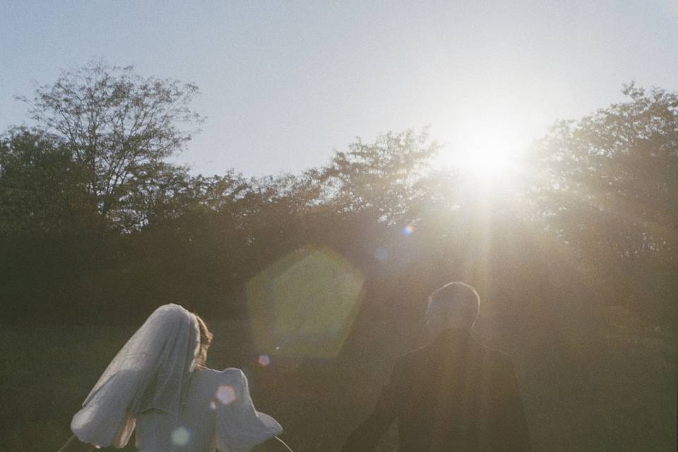 Weddinghttps://cdn0.weddingwir
