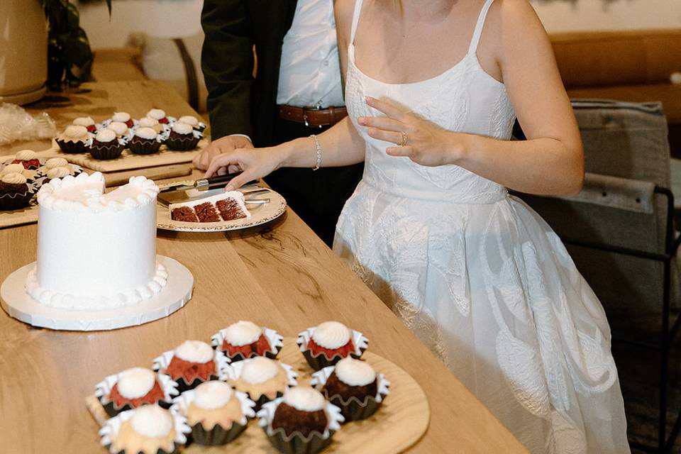 Cake cutting