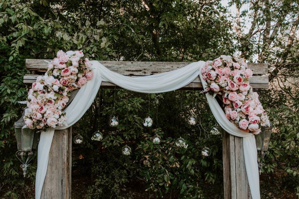 Arbor decor