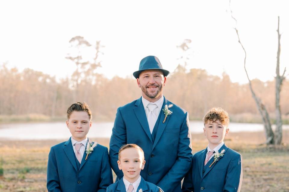 Groom + kids