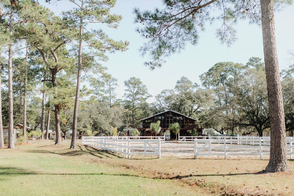 Arena + loft over stables