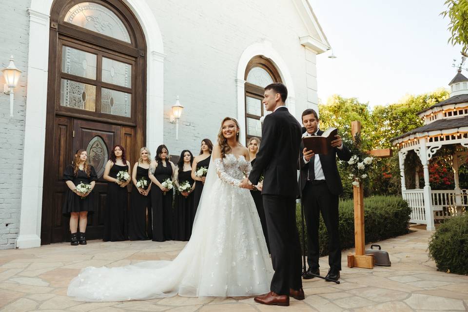 Wedding in the courtyard