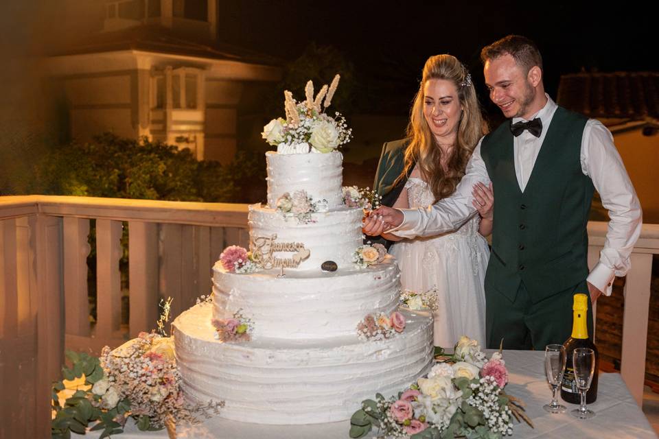 Beautiful-wedding-cake