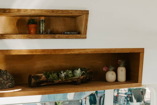 Front Shelves