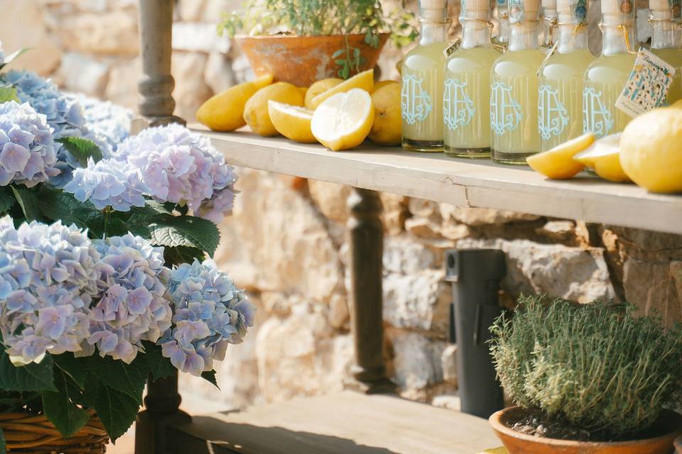 Limoncello favors