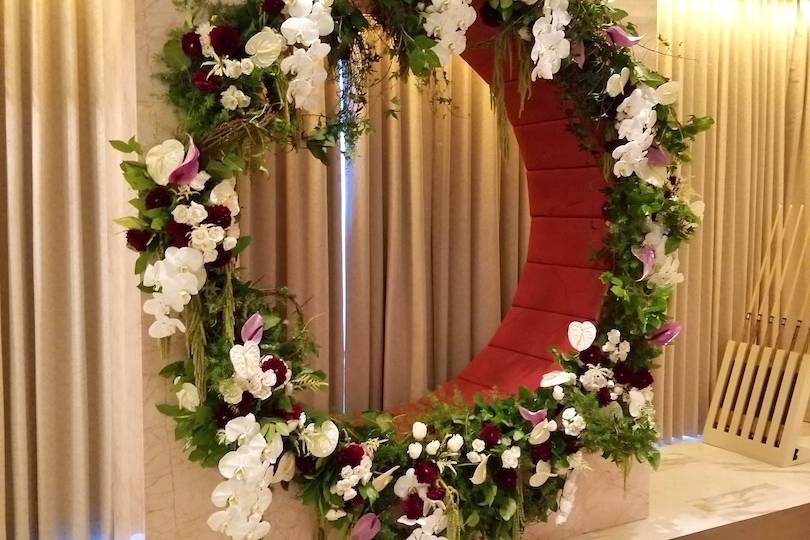 Circular Floral Arch Design