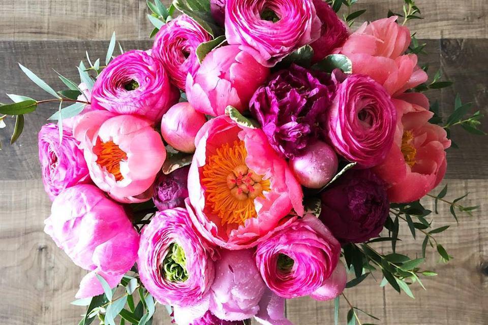 Hot Pink Centerpieces