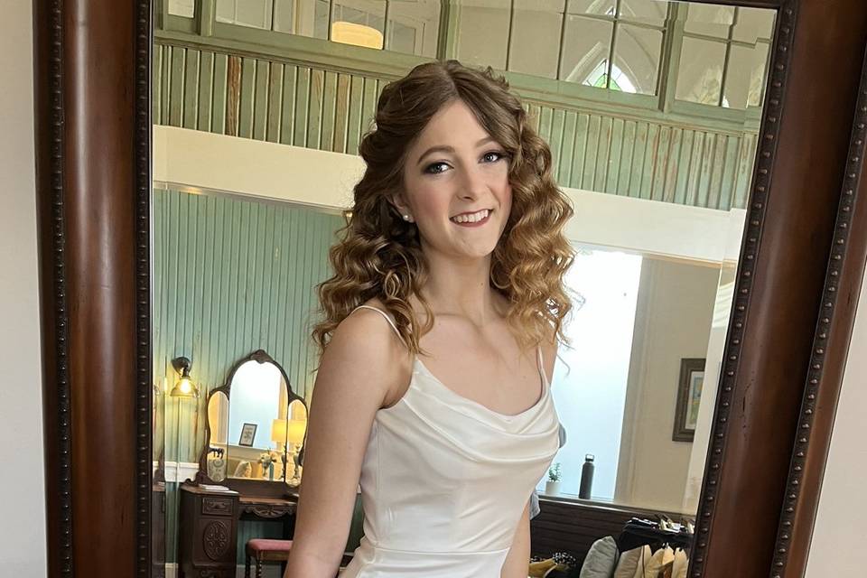 Curly bridal hair