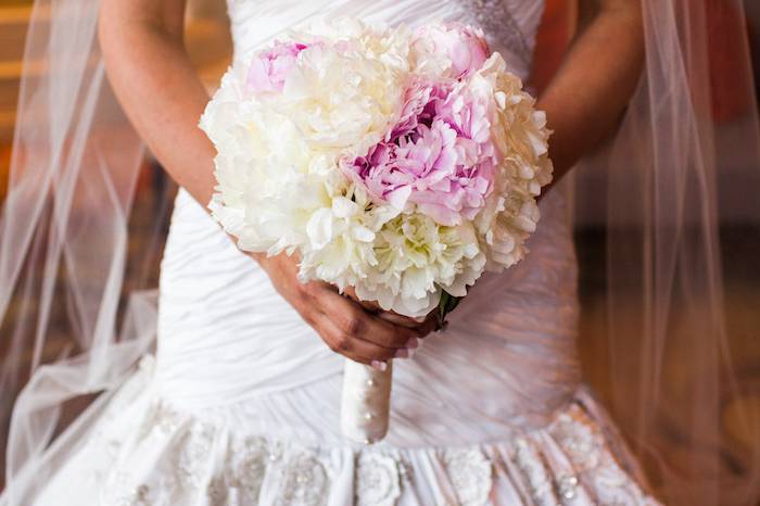 The bride holding her bouquet