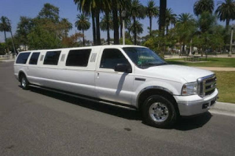 12-14 Pax Ford Excursion Limo