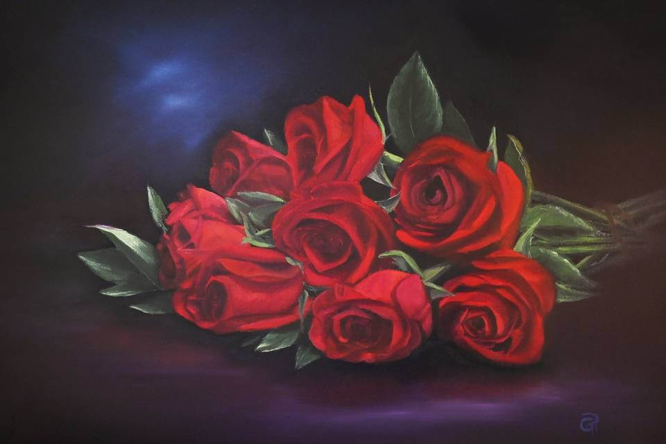 Dramatic dozen red roses