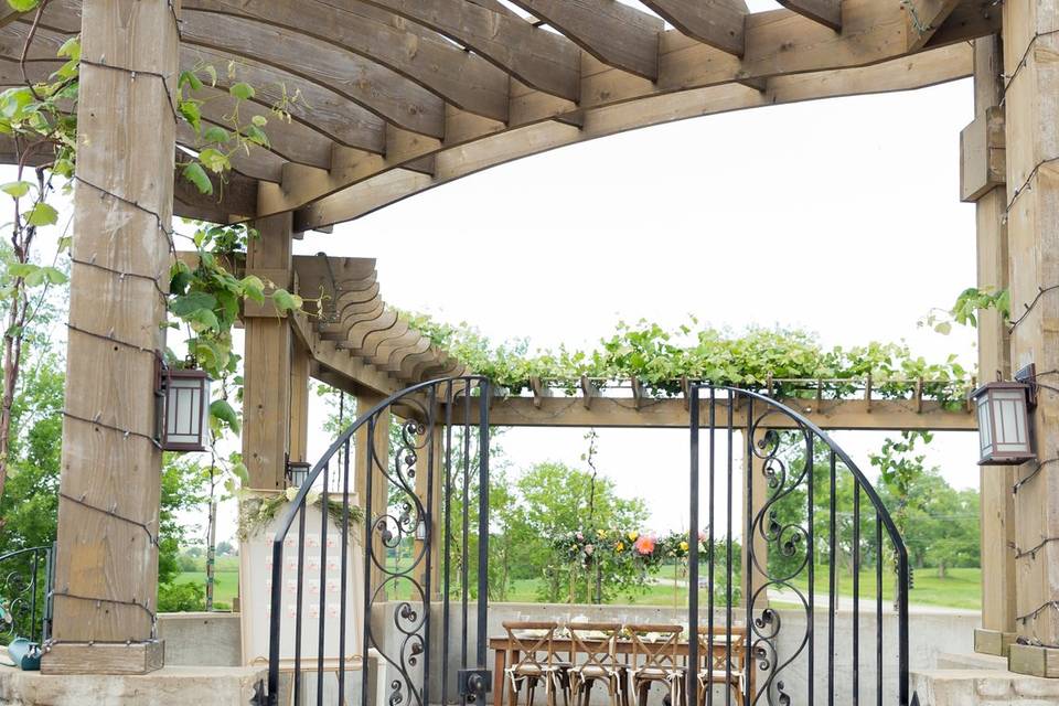 Acquaviva winery / patio