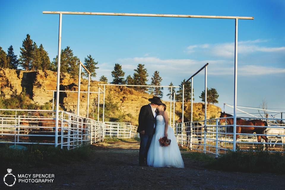 Montana Wedding Photographer for the Adventurous Couple.