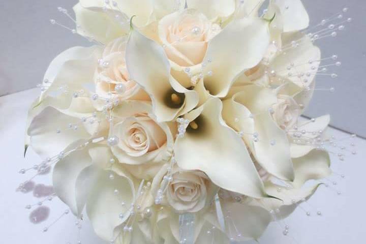 White calla lily bride bouquet