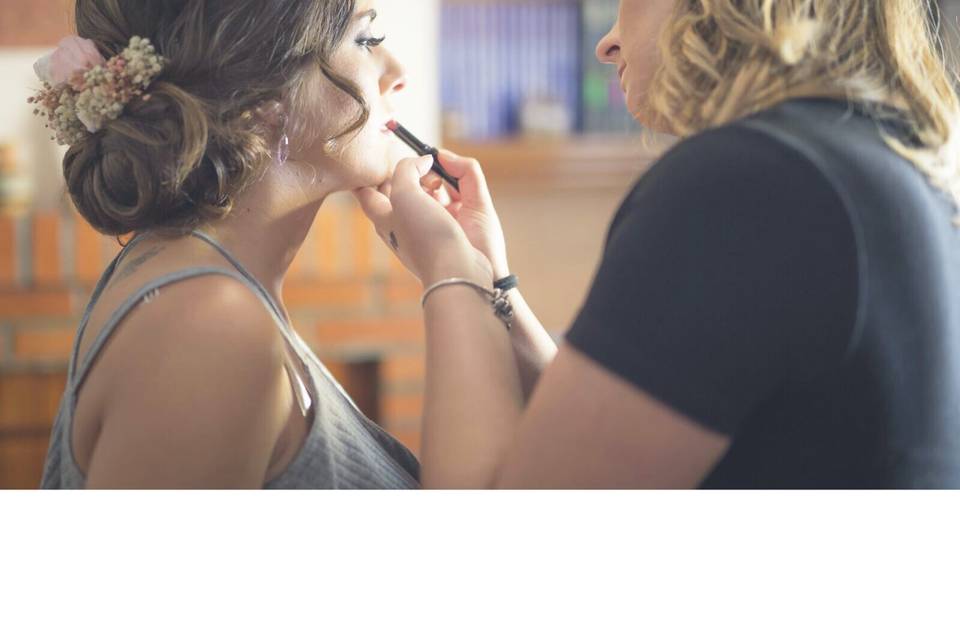 Bridesmaid makeup