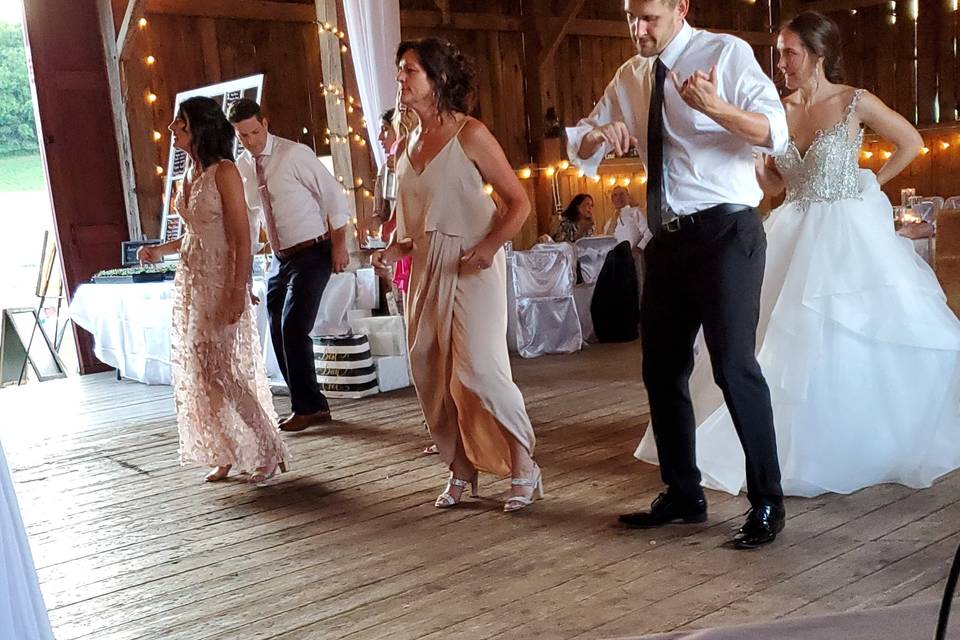 Wedding party dance routine