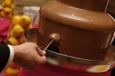 Cream puff in chocolate! Yum!