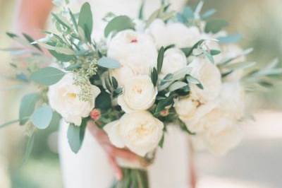 White bridal bouquet