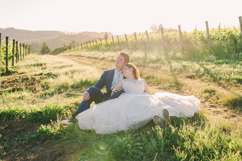 Oregon vineyard wedding