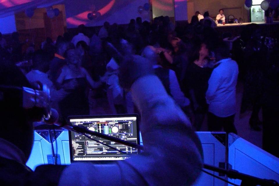 Honduras Independence Dance 2014Miami FLServices provided: DJ, MC and lighting.