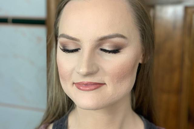 Details of the makeup look