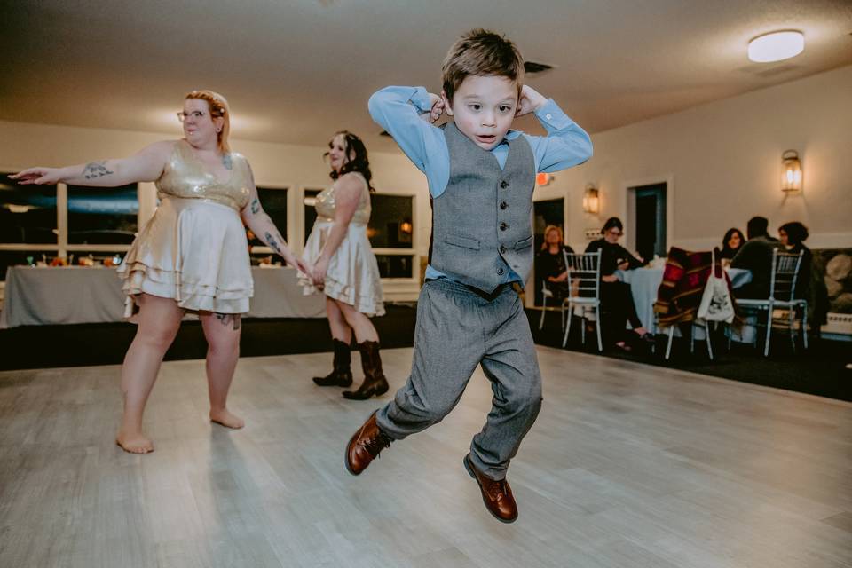 Tones Entertainment