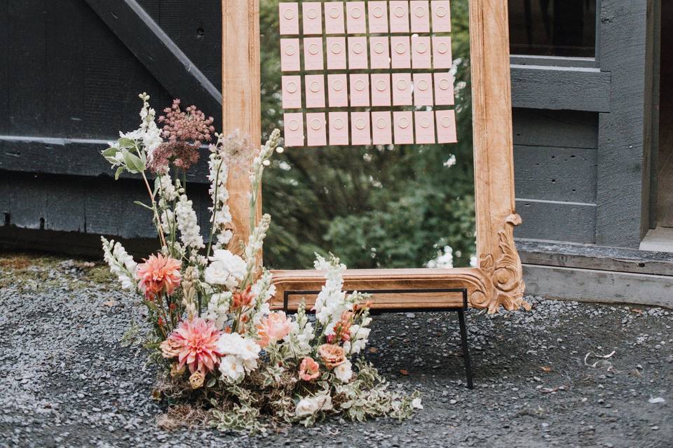 Custom Escort Card Display