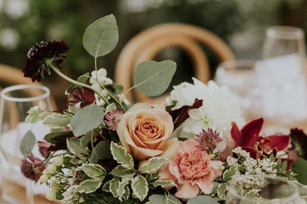 Floral Centerpiece Arrangement