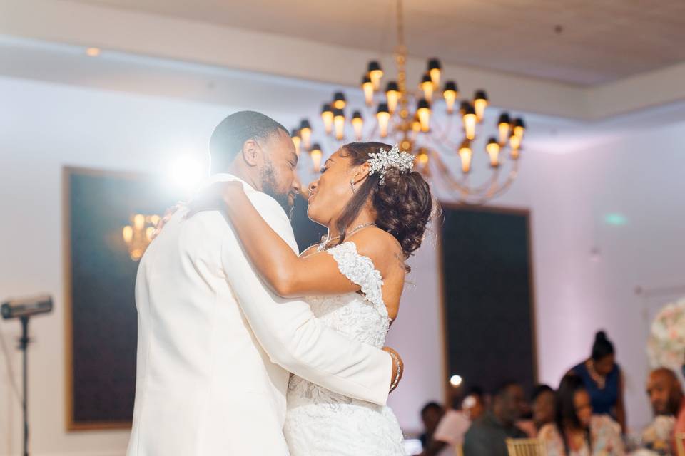 Dad & Daughter dance