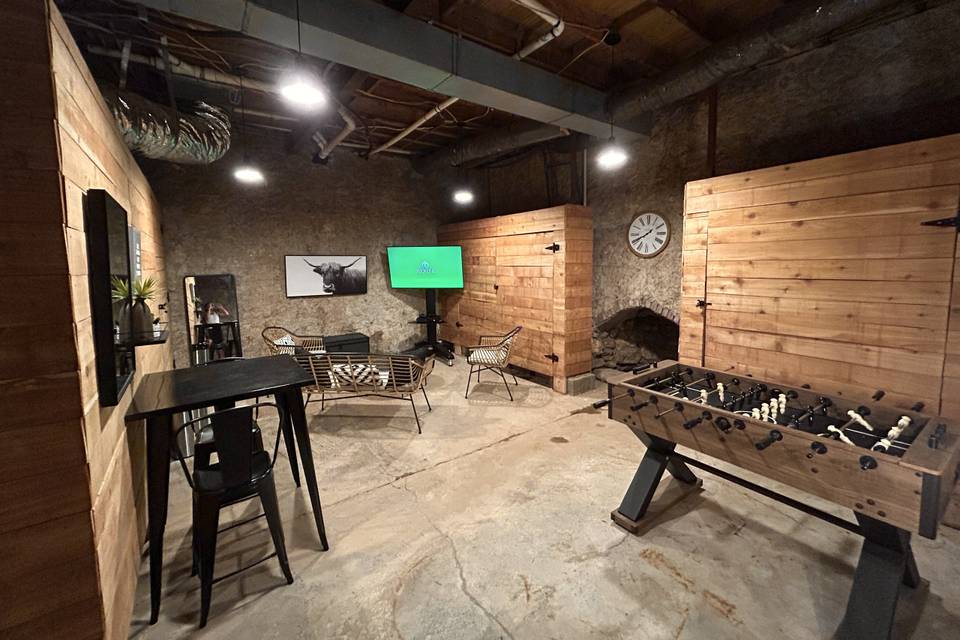 Grooms Cave