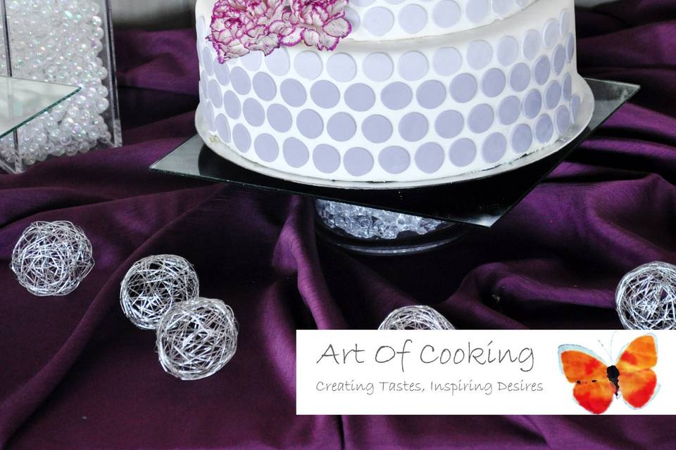 Blue Dots and Fresh Flower wedding cake, by Art Of Cooking new Wedding cake and Dessert food station collection.For more information go to :http://www.aoclasvegas.com