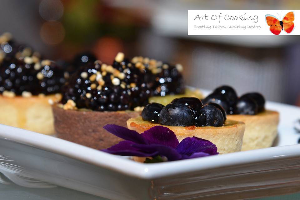 Miniature Berries tartlets by Art Of Cooking new Wedding cake and Dessert food station collection.For more information go to :http://www.aoclasvegas.com